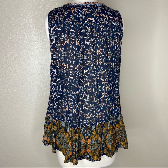 🌷SOLD🌷Sleevless V neck boho top size M - Picture 4 of 7